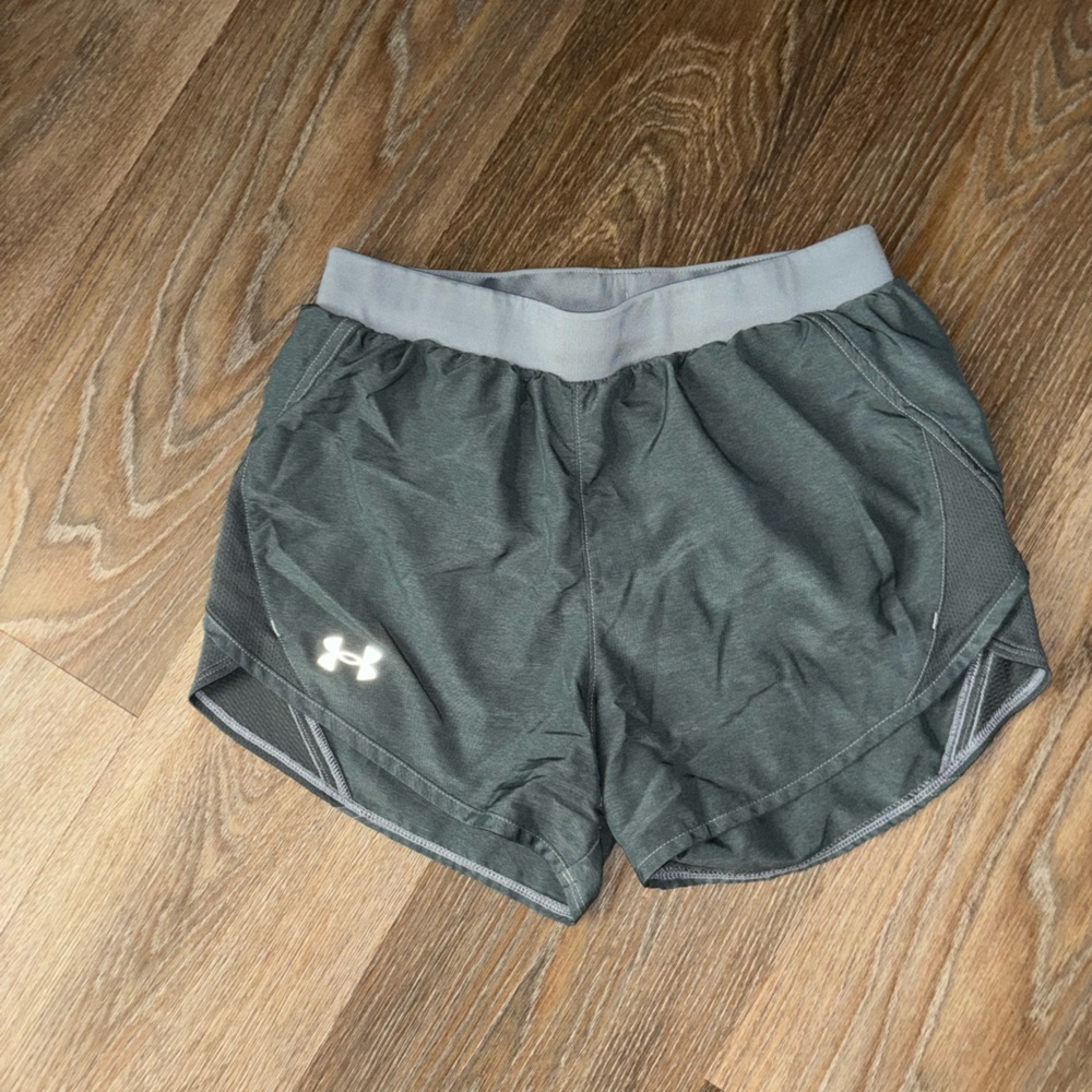 2 PAIR UNDERARMOUR active shorts